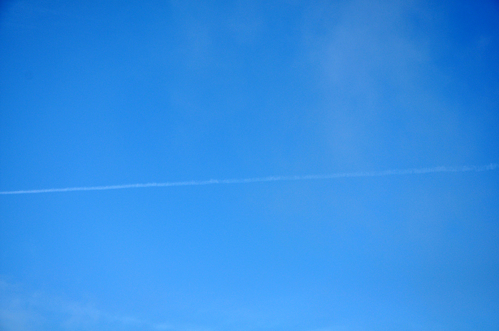 故乡小镇的蓝天（图ZMjE1MTk5OTI=） - 风光摄影 - 站酷设计师爱摄影的少年斌帅原创素材 - 站酷ZCOOL