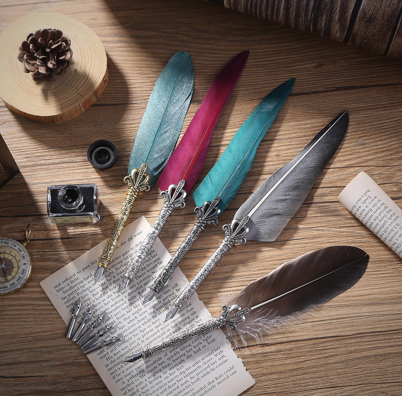 复古羽毛笔拍摄 丨冰川先生