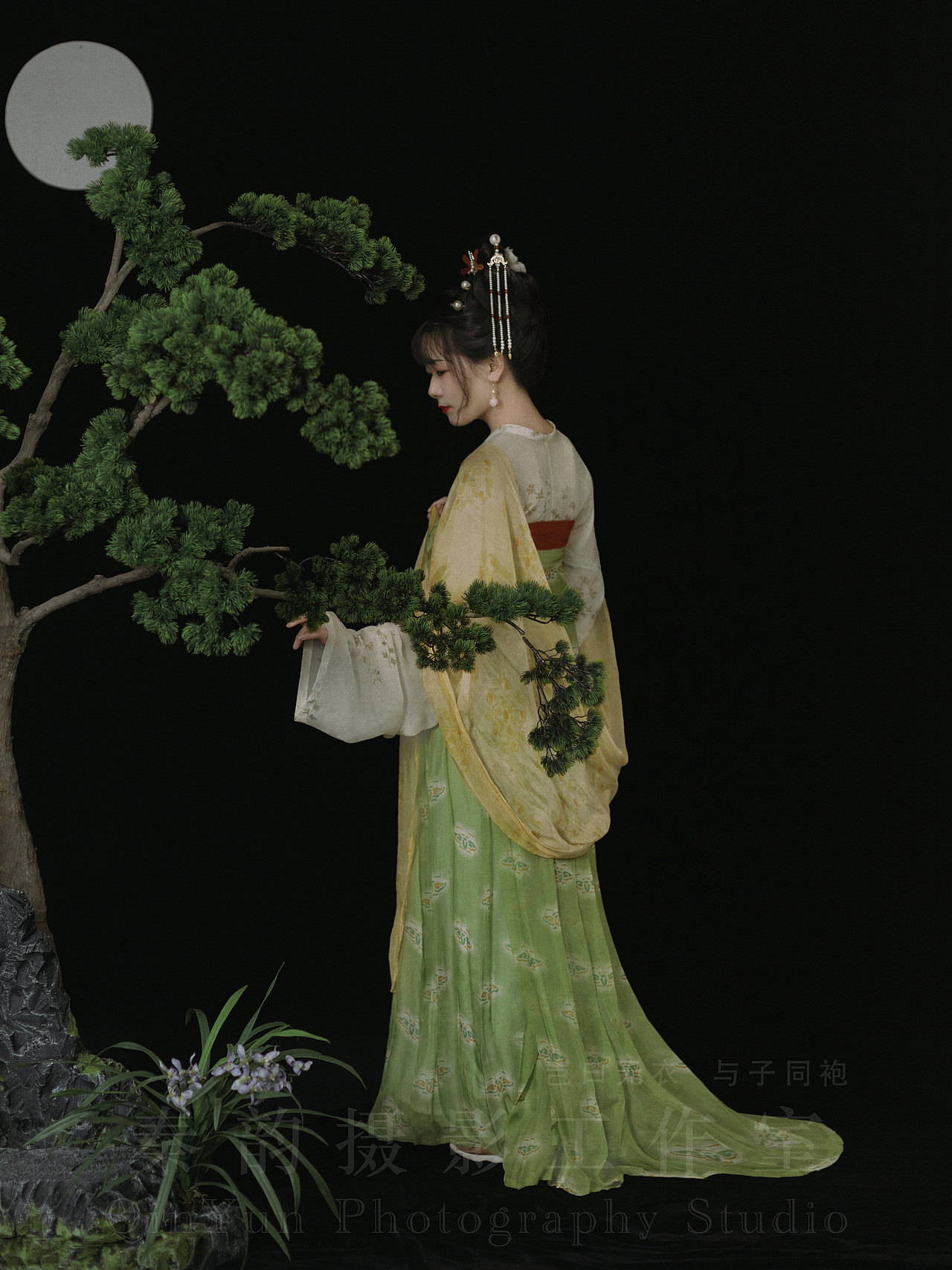松（图ZMjk4ODA5NzE2） - 人像摄影 - 站酷设计师秦韵摄影原创素材 - 站酷ZCOOL