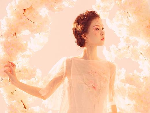 粉梦，每件纱都仿佛在画一幅水彩画
