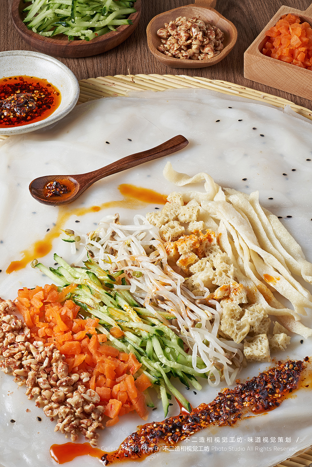 美食摄影 | 古巷韵味·卷凉皮 × 太妹店小二