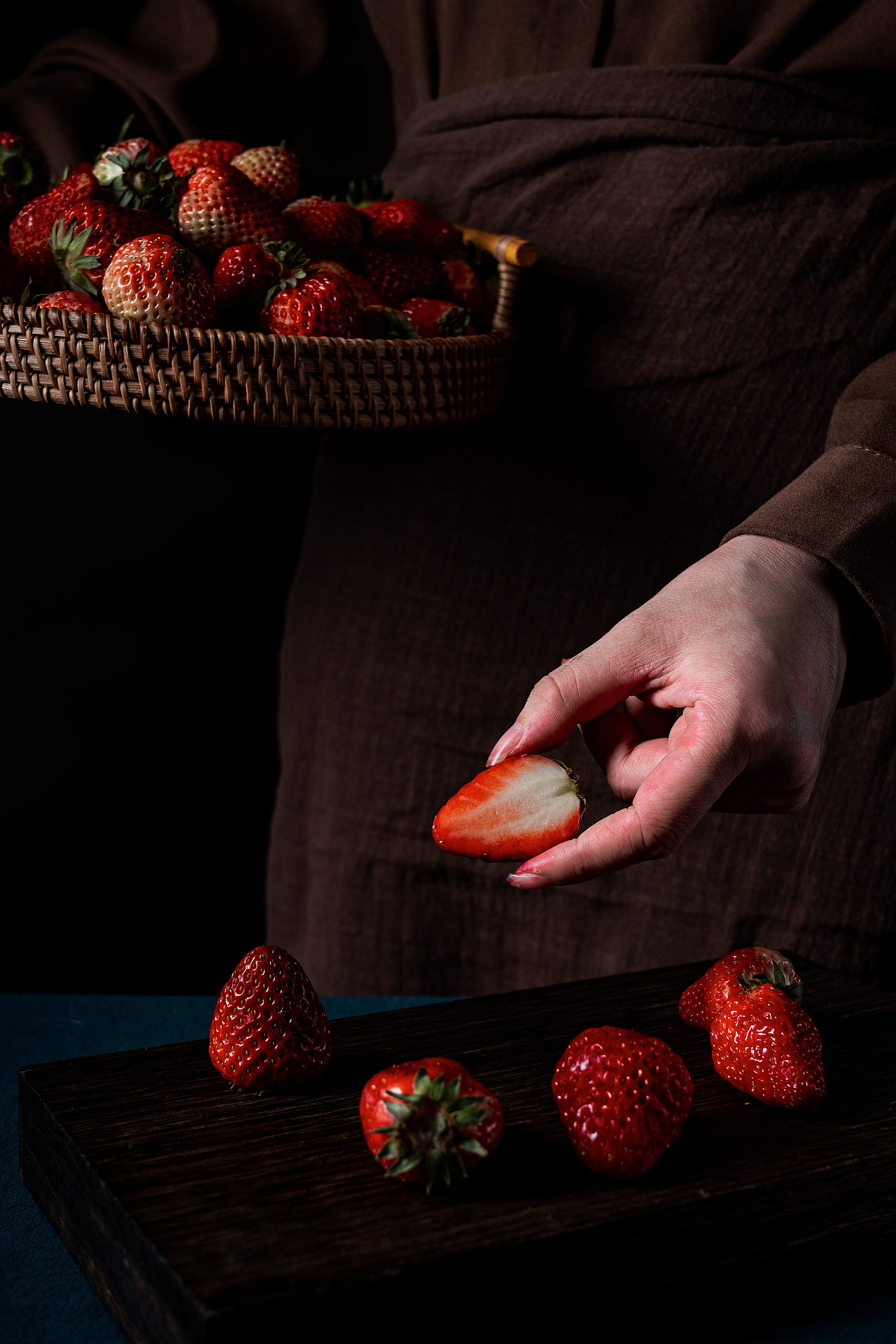 靜物|草莓（圖ZMjk0NTIxOTIw） - 美食攝影 - 站酷設(shè)計(jì)師浪琪美食攝影原創(chuàng)素材 - 站酷ZCOOL