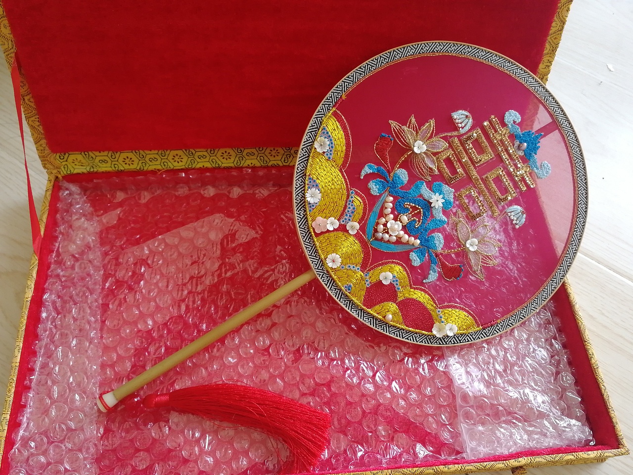 法式刺绣喜结连理囍扇