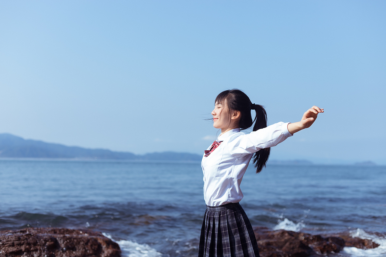 《那年》（图ZMTUxMzYzMDQw） - 人像摄影 - 站酷设计师he志浩原创素材 - 站酷ZCOOL