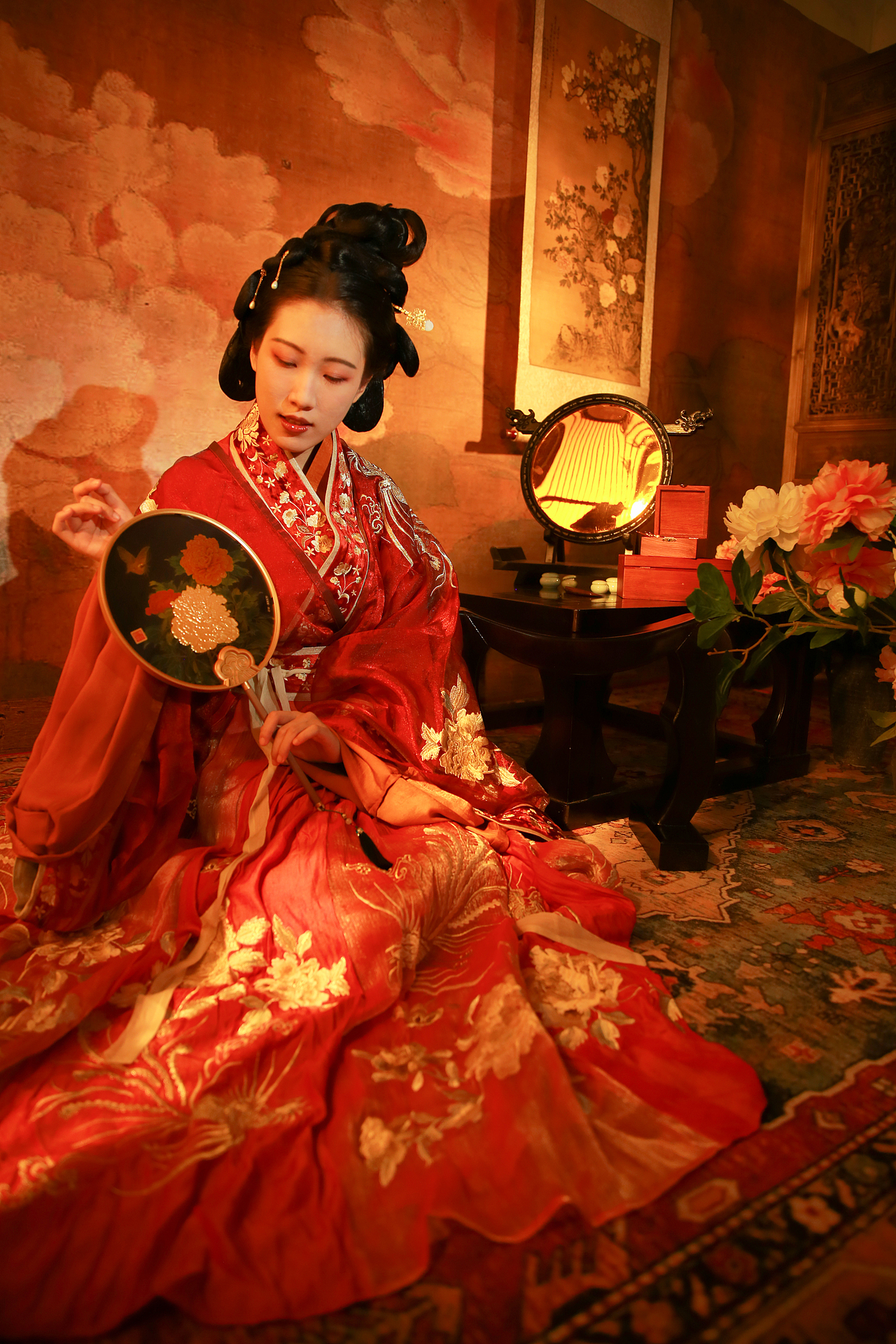 昨夜雨疏风骤,浓睡不消残酒