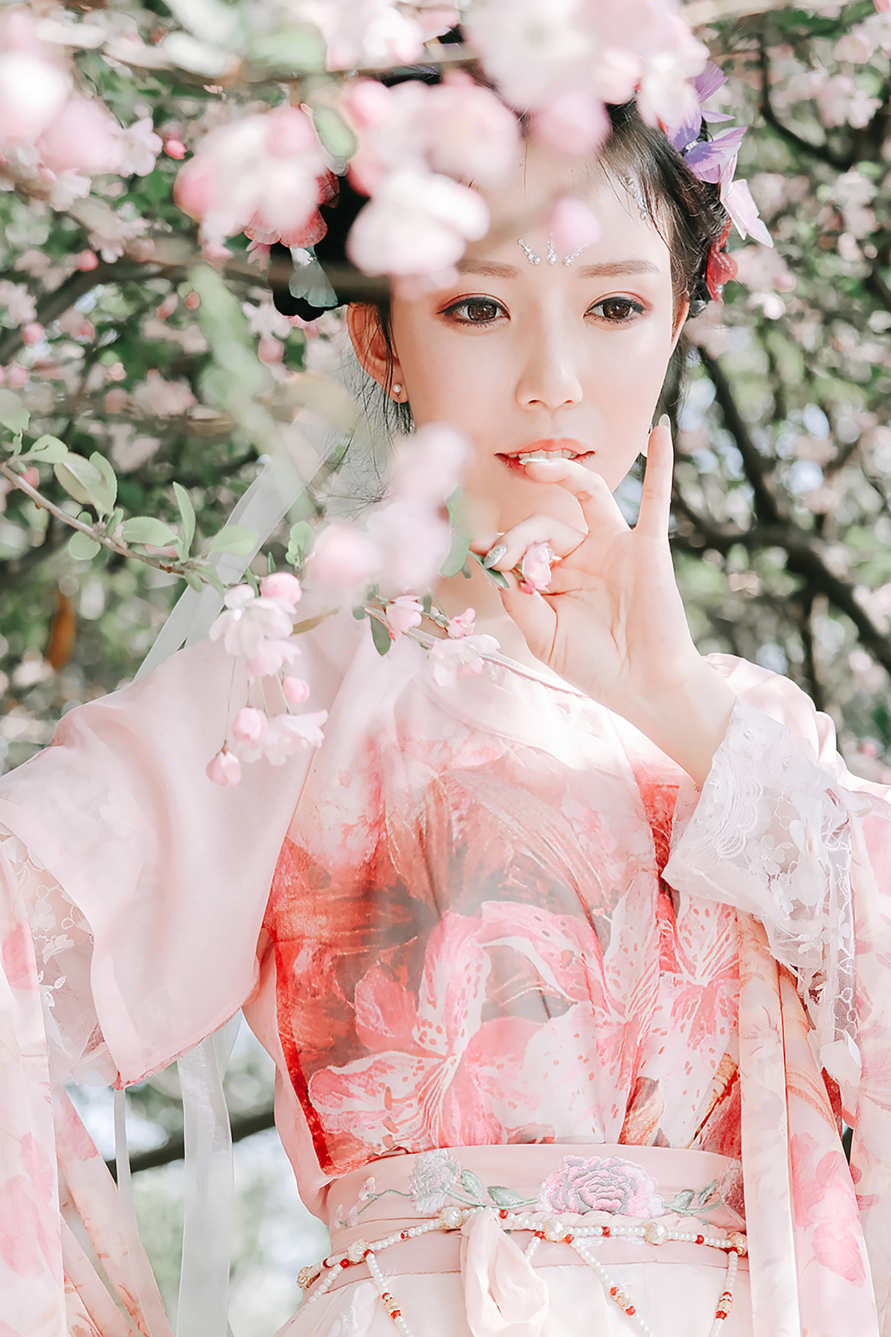 盈盈花盛处（图ZMjA0NjQ1NjE2） - 人像摄影 - 站酷设计师大块头de小不点原创素材 - 站酷ZCOOL