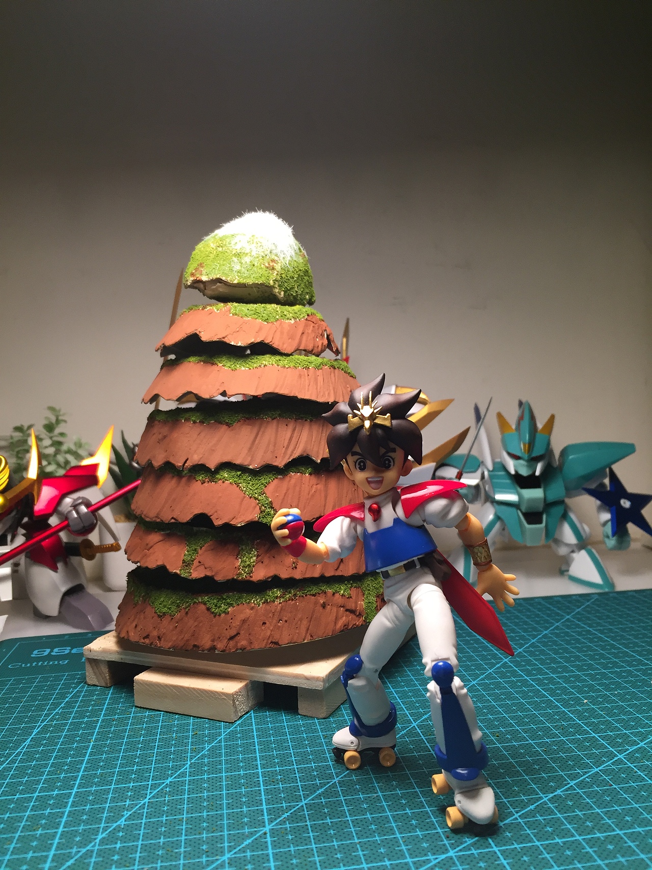 跟飞云合个影,第一次做的创界山比例不对,之后重新做了一个.