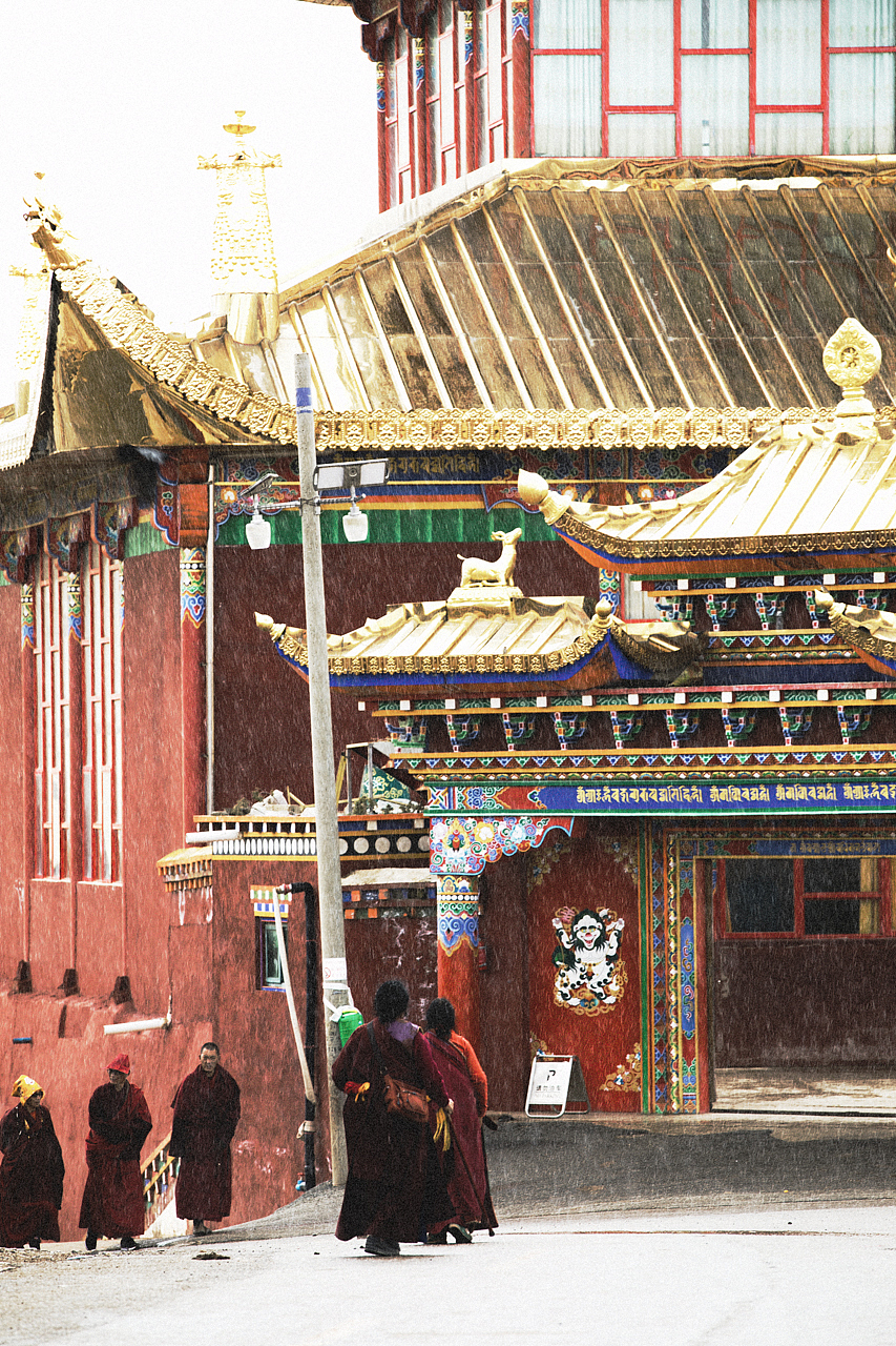 色达 亚青寺（图ZMTMxMjYyNjQ4） - 人文/纪实摄影 - 站酷设计师白山Gavin原创素材 - 站酷ZCOOL