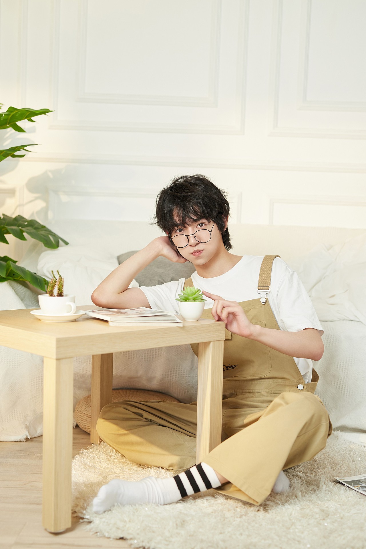 小鲜肉哦！（图ZMjI5OTA0MjU2） - 人像摄影 - 站酷设计师虚空大梦原创素材 - 站酷ZCOOL