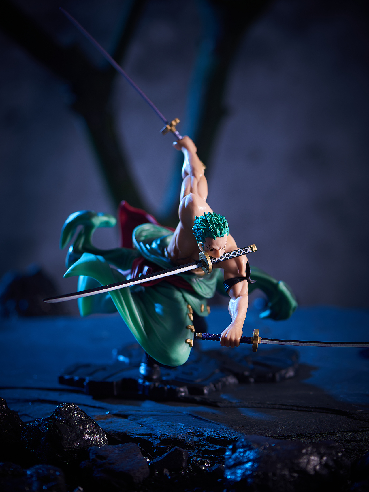 罗罗诺亚索隆手办拍摄