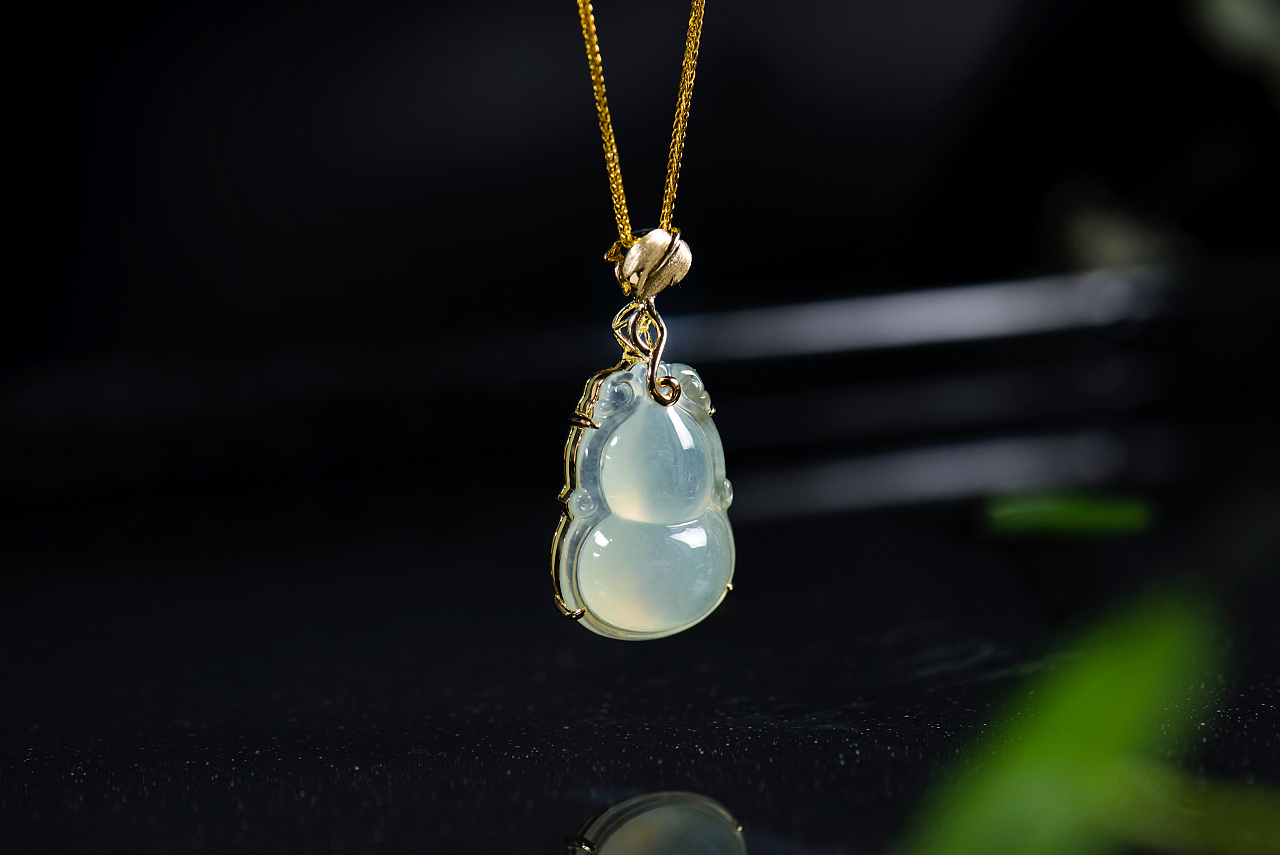 翡翠葫芦吊坠【翡翠葫芦】|手工艺|首饰设计|董沐说宝 - 原创作品