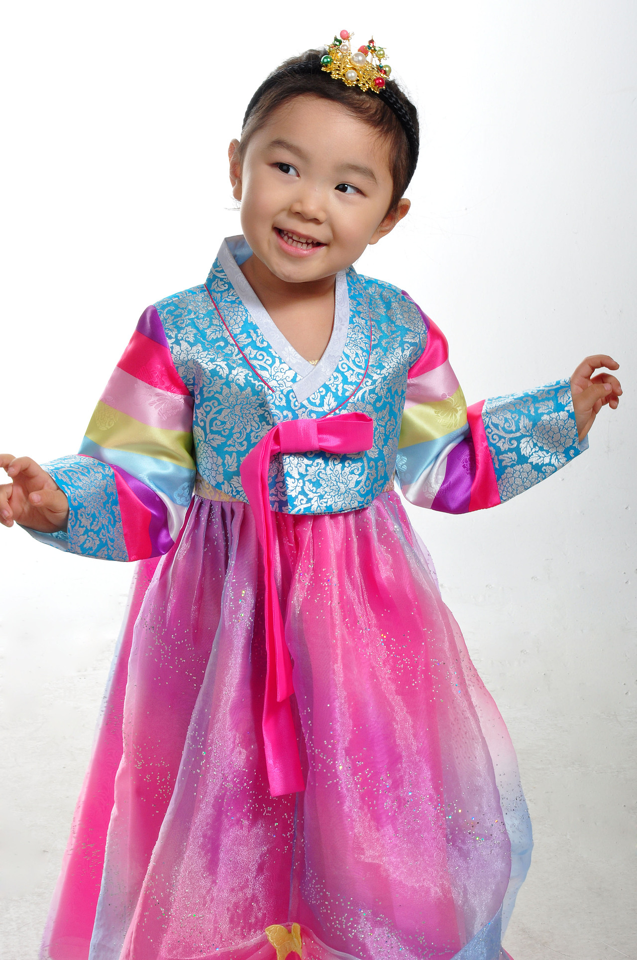 儿童摄影韩服（图ZMTM5MTIzNjA=） - 人像摄影 - 站酷设计师大头小菜原创素材 - 站酷ZCOOL