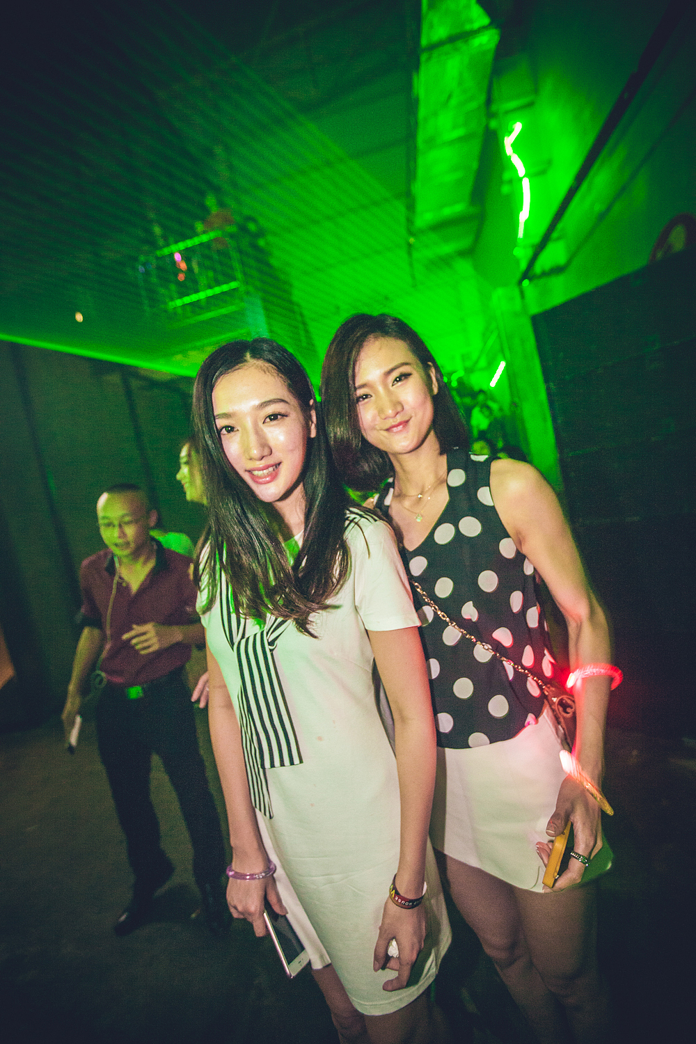 深圳电音party【Red Bull Mad House VOL.2】（图ZNDg3MTEyMjQ=） - 人像摄影 - 站酷设计师xubin1123原创素材 - 站酷ZCOOL
