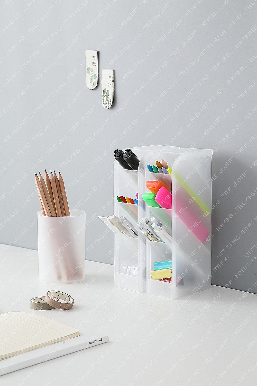 居家日用——简约透明磨砂斜插式笔筒