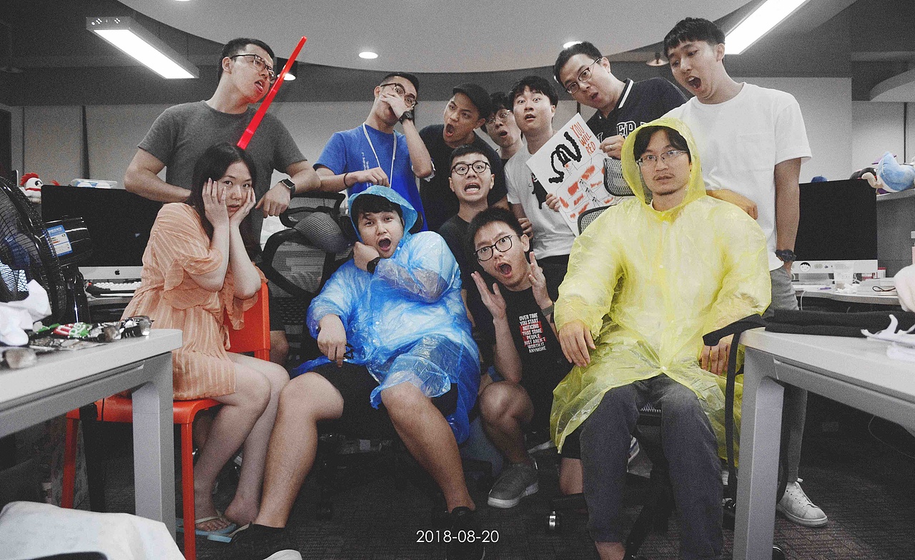 腾讯设计师们下班后都在干嘛？每天一张照片告诉你！（图ZMjAwNDM0MzA0） - 人文/纪实摄影 - 站酷设计师虾坡阿土原创素材 - 站酷ZCOOL