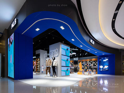 MLB（万科新淮中心）+SHAO 徐州商业空间摄影 服装店