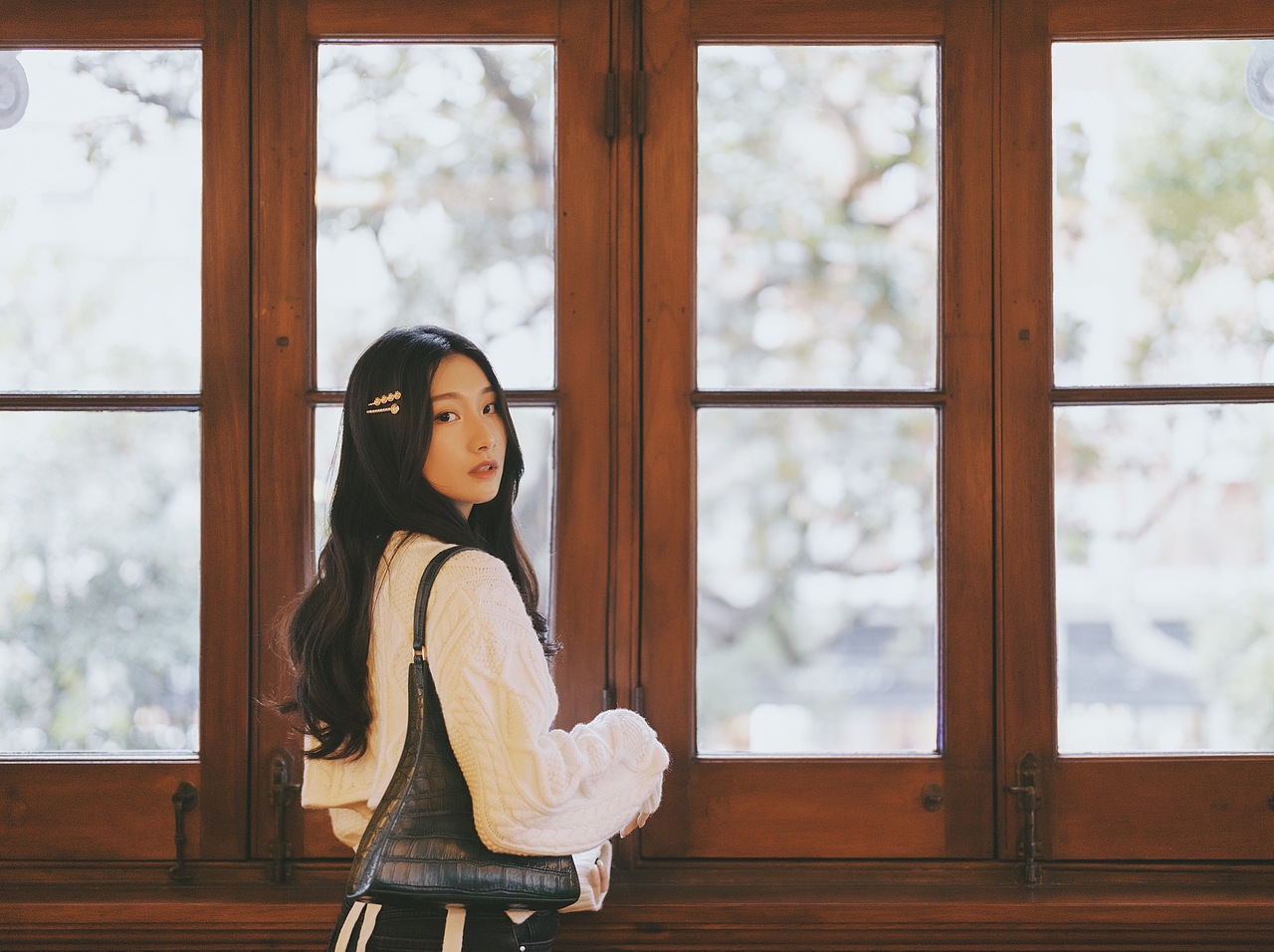 喜欢神游的小姐姐