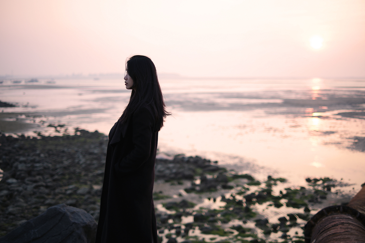 你逆光而来，配得上这世间所有的好（图ZMjQzMTg0MDA4） - 人像摄影 - 站酷设计师希子不爱吃香菜原创素材 - 站酷ZCOOL