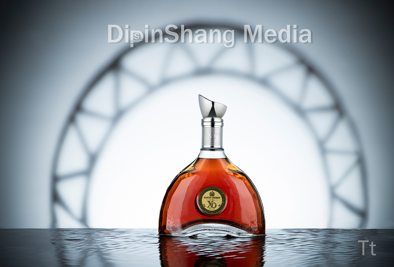 虚心请教-接受批评-欢迎交流讨论：XO白兰地洋酒（图ZMTgxNzkzODYw） - 产品摄影 - 站酷设计师蒂品尚商业摄影原创素材 - 站酷ZCOOL
