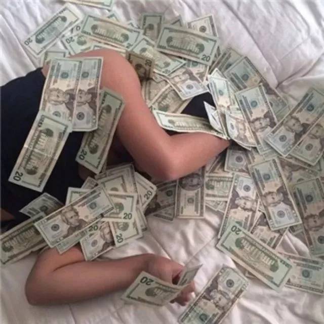 梓梓梓彤的个人主页（背景预览） - 主页背景设置 - 站酷设计师梓梓梓彤原创素材 - 站酷ZCOOL