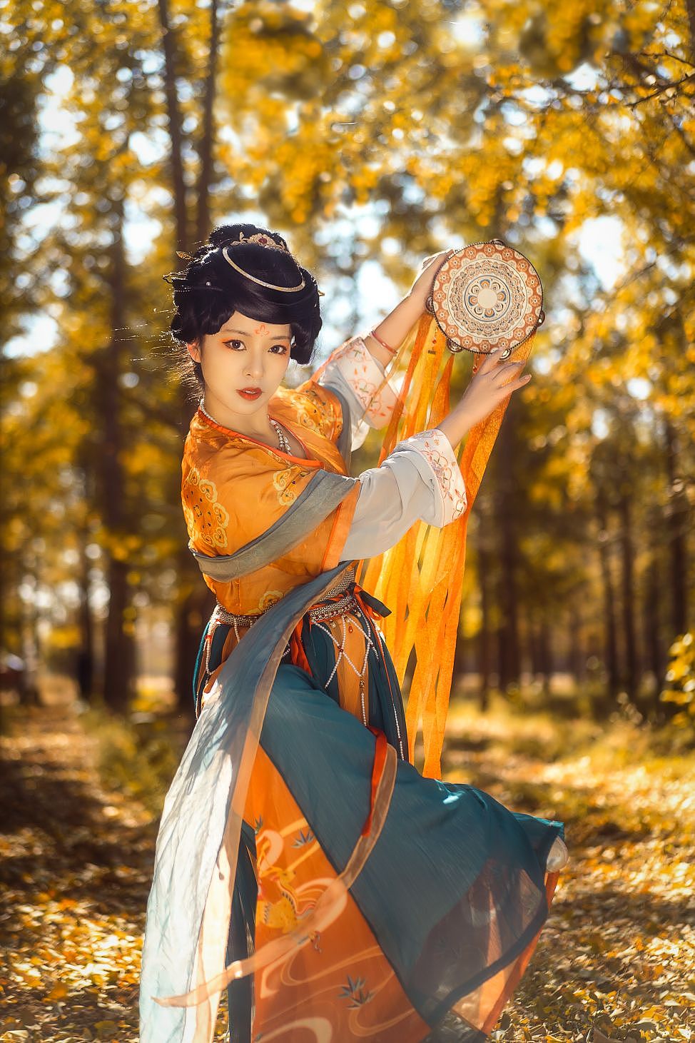 最是银杏不负秋（图ZMzU2NzYzNjA0） - 人像摄影 - 站酷设计师崔长风原创素材 - 站酷ZCOOL