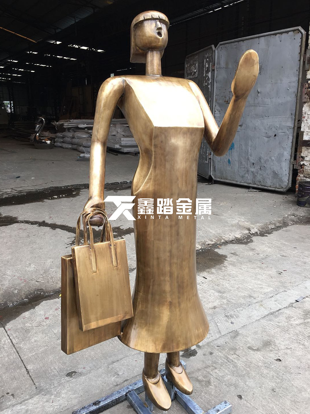 现代公园景观人物造型雕塑 黄铜锻造抽象人物摆件（图ZMjI5MjU3MDg0） - 其他手工艺 - 站酷设计师xt188869原创素材 - 站酷ZCOOL