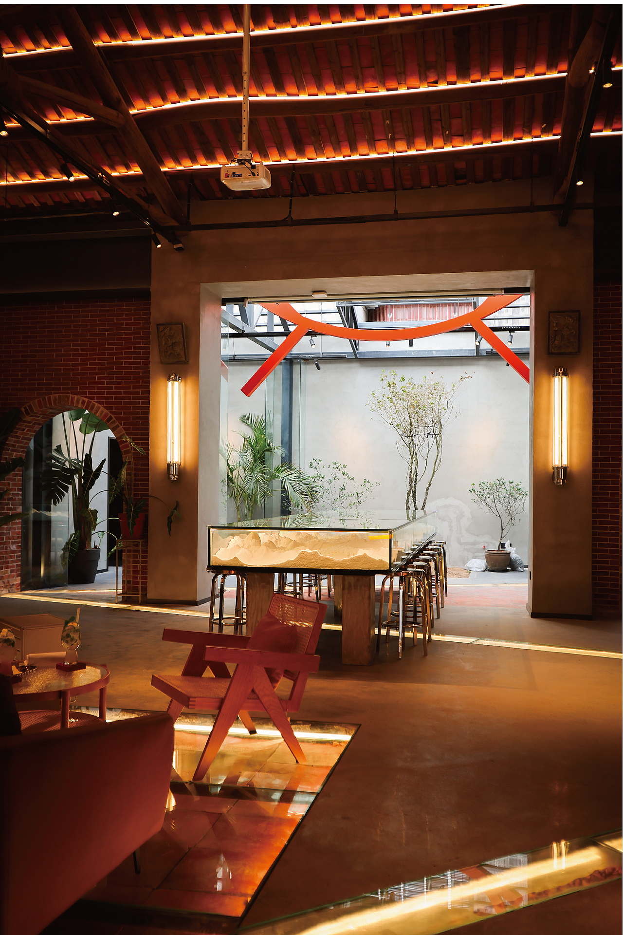 闽南古宅X设计师咖啡|古宅新生空间改造（图ZMjk1NDA2MTgw） - 酒店餐饮设计 - 站酷设计师行光空间原创素材 - 站酷ZCOOL