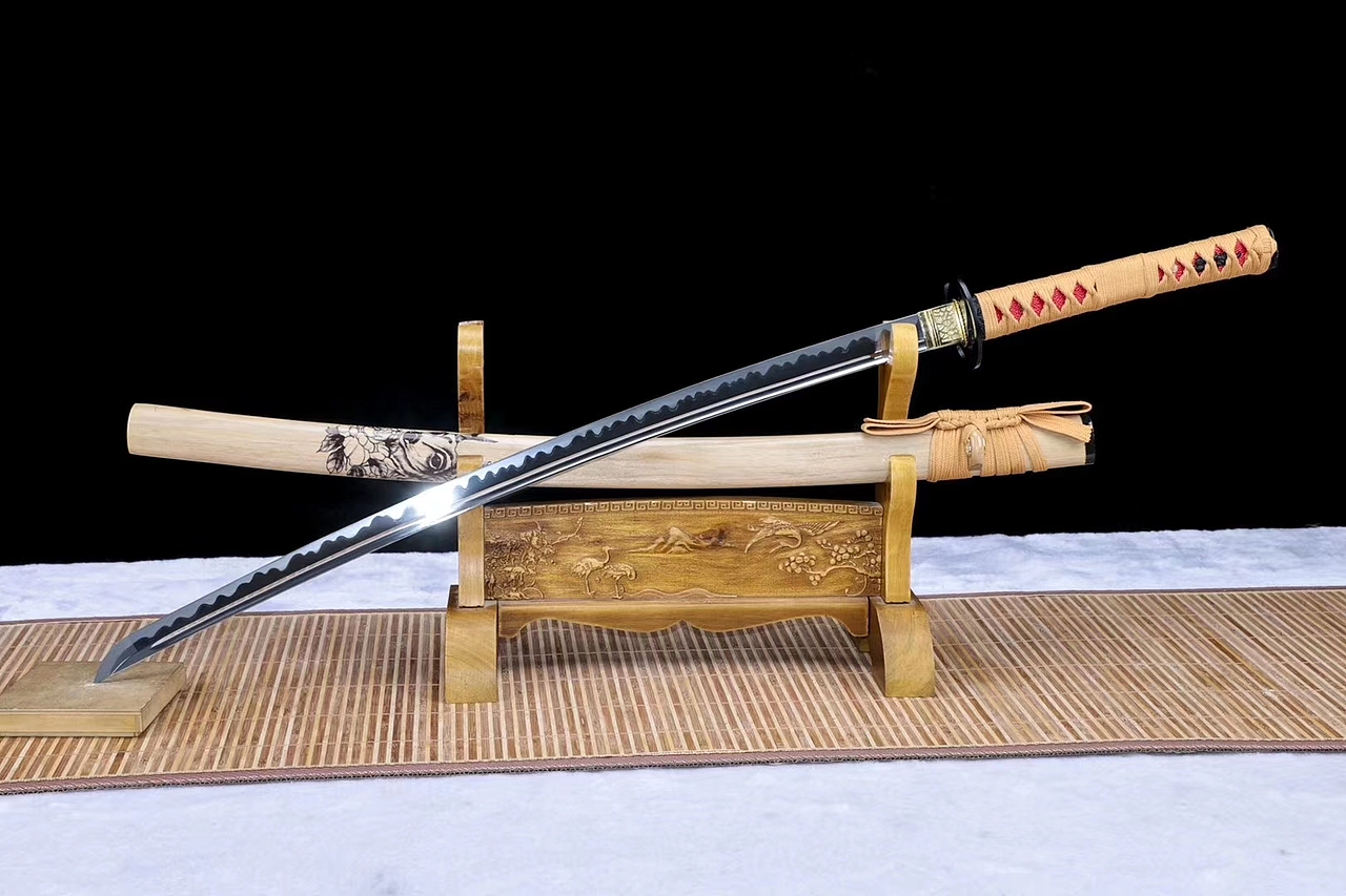 老吴是个刀剑道具师