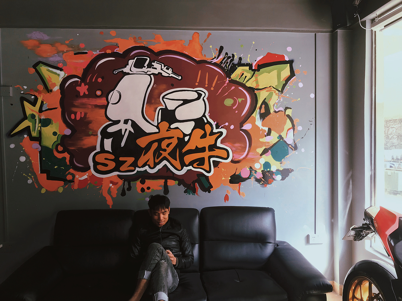 机车店涂鸦_画墙绘的傻妞-站酷zcool