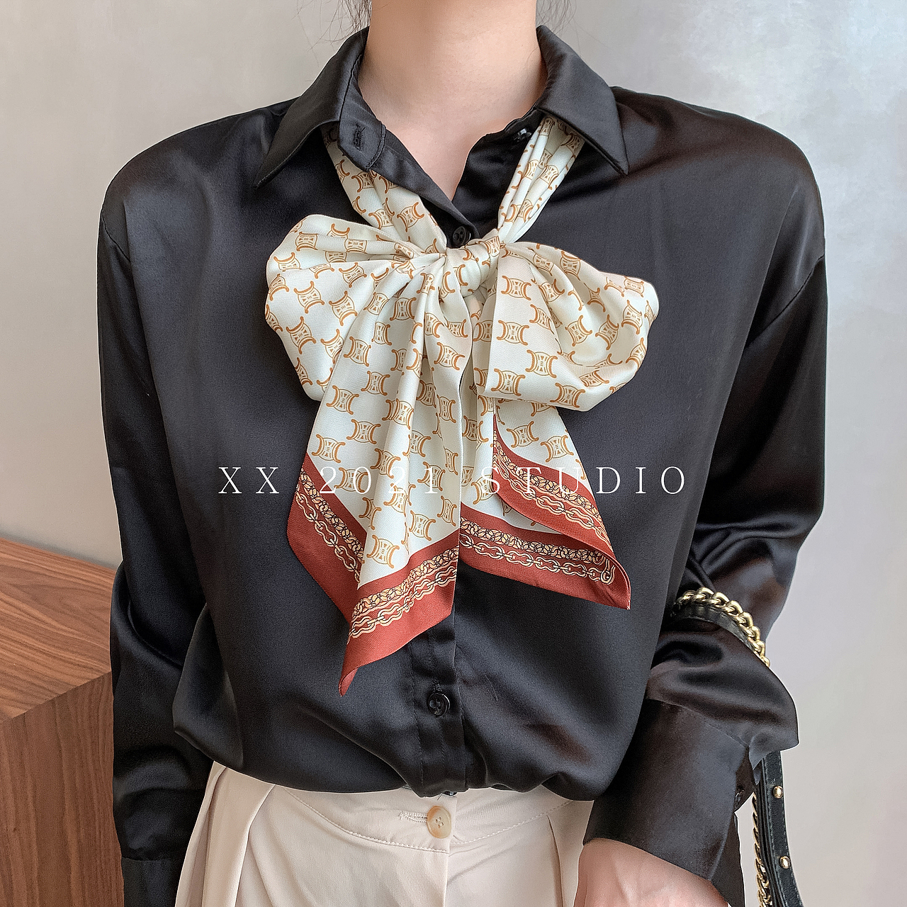自拍风丝巾（图ZMjU1MTY5MDAw） - 人像摄影 - 站酷设计师摄影师潘鑫鑫原创素材 - 站酷ZCOOL