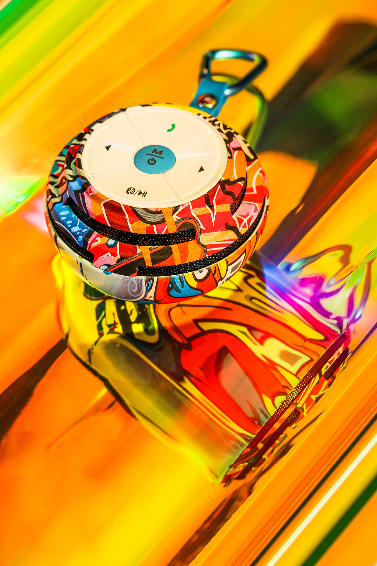 户外蓝牙音箱拍摄,涂鸦个性,年轻,创意