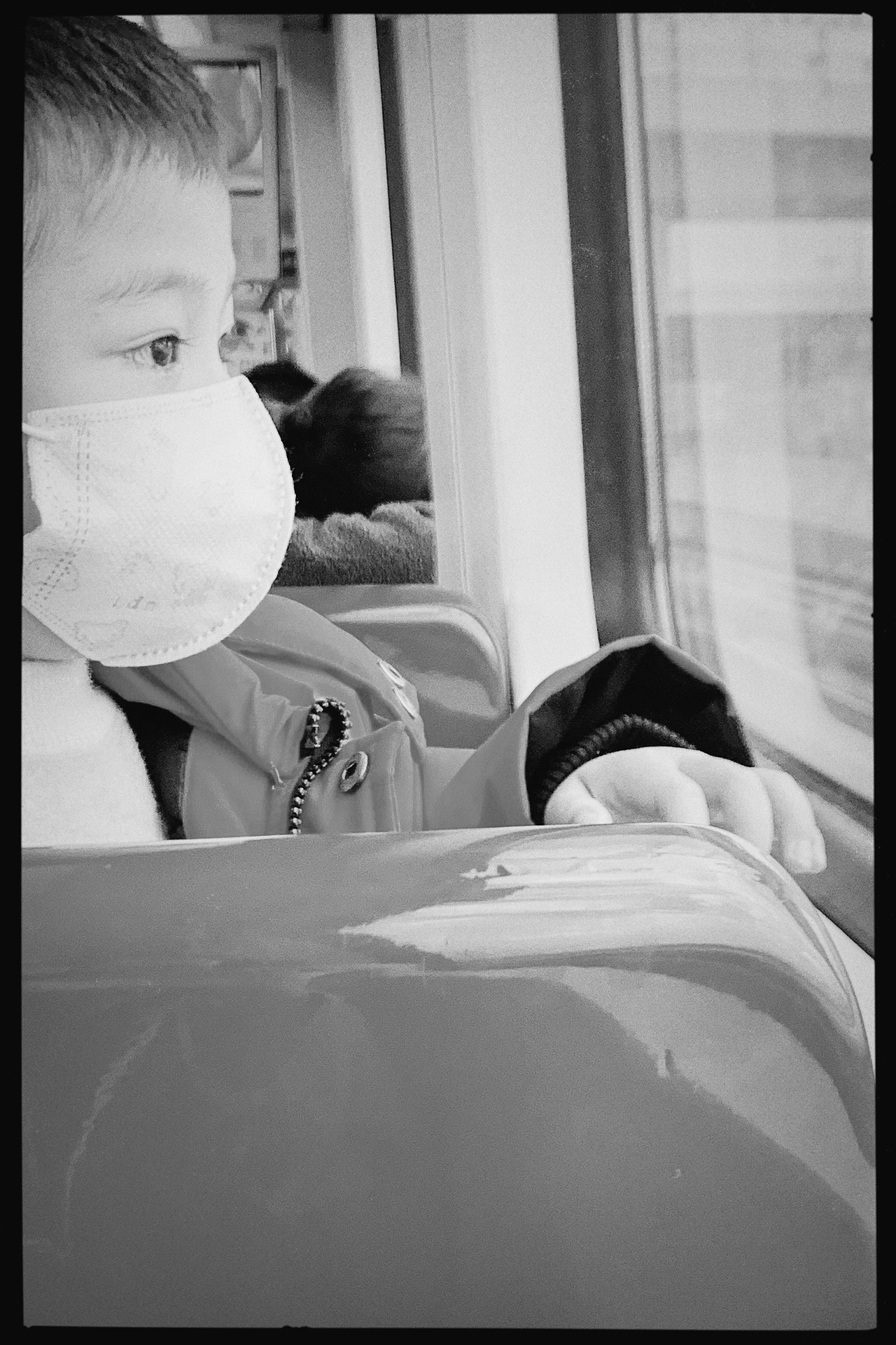 春运-返乡的孩童