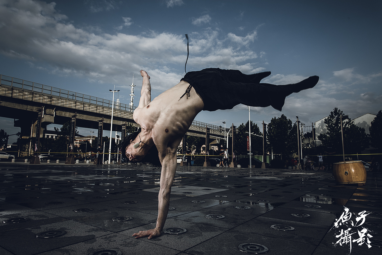 鱼子记录.2021.07.24，环境舞蹈——《在水与火之间》（图ZMjY1MzQ2MDY4） - 时尚/艺术摄影 - 站酷设计师鱼子yuzi原创素材 - 站酷ZCOOL