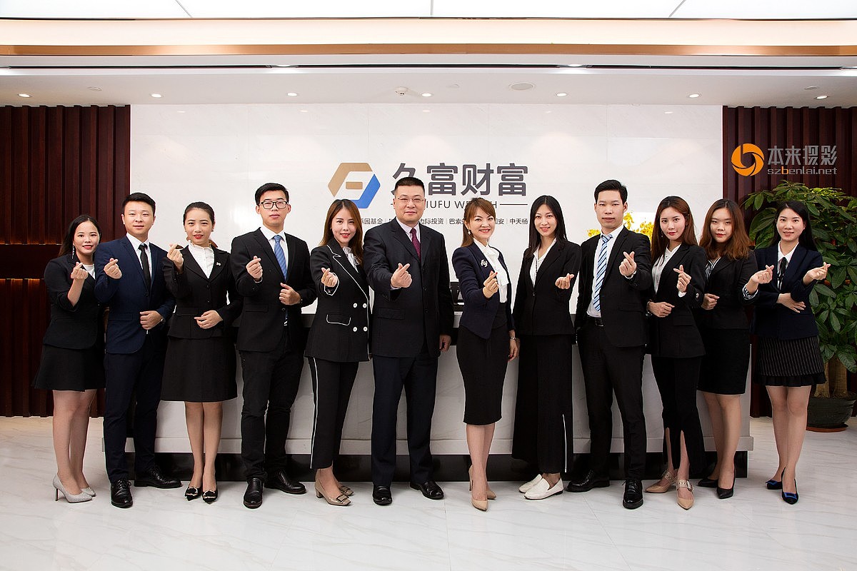 民创集团企业形象宣传拍摄 深圳人像摄影 集体照摄影（图ZMTk5MTA4MTUy） - 产品摄影 - 站酷设计师本来摄影原创素材 - 站酷ZCOOL