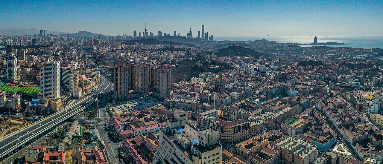 影像表达城市变迁中的传承与共生——以青岛里院为例