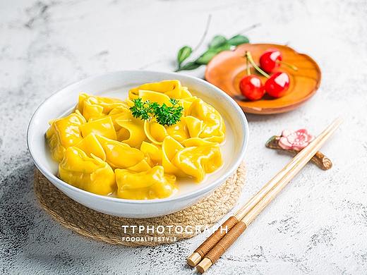 彩色海鲜馄钝