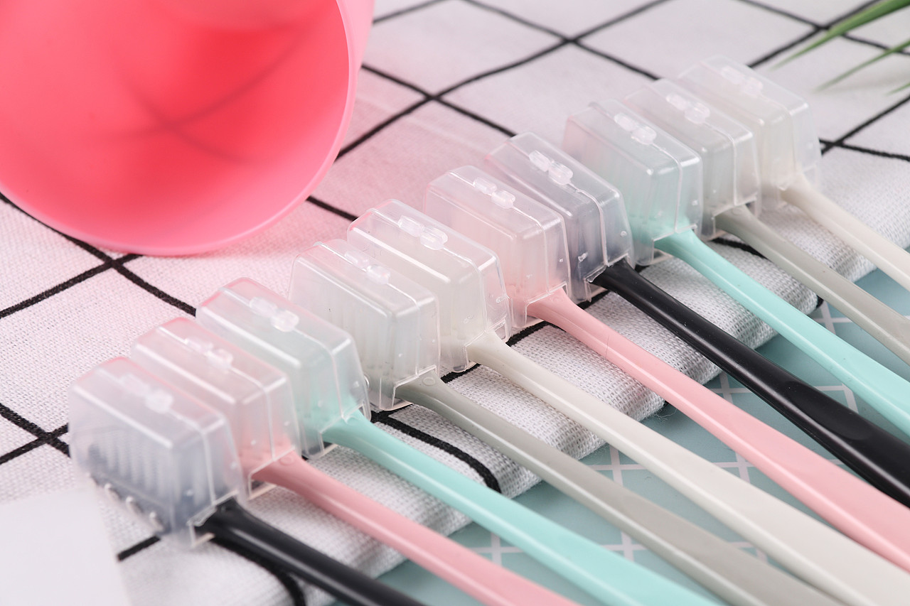 B06洗护用品\C03-口腔护理\V01牙刷