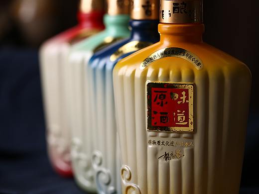 泸州赖高淮_味道原酒浓香型白酒包装设计提案_魔法1985