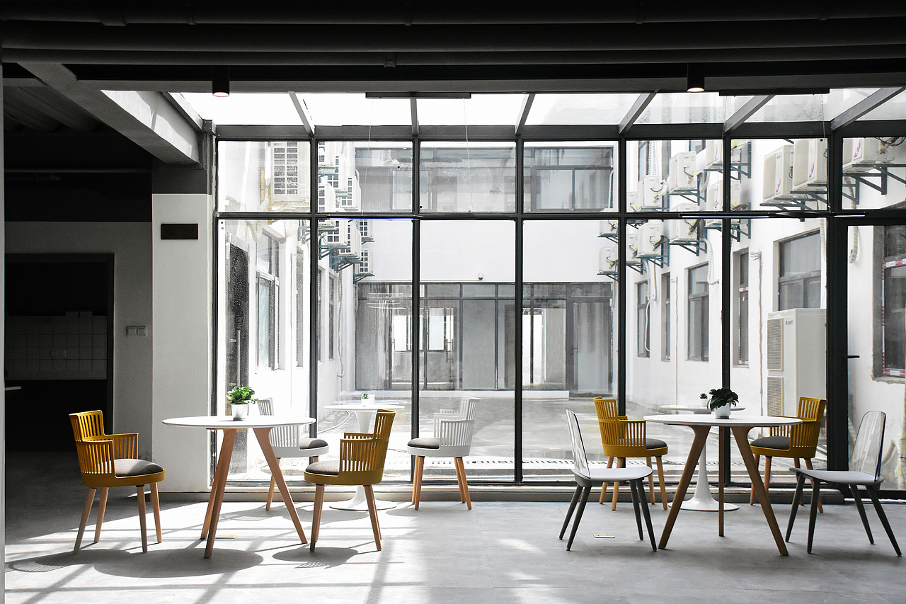 抱家主题公寓——游悉谷店