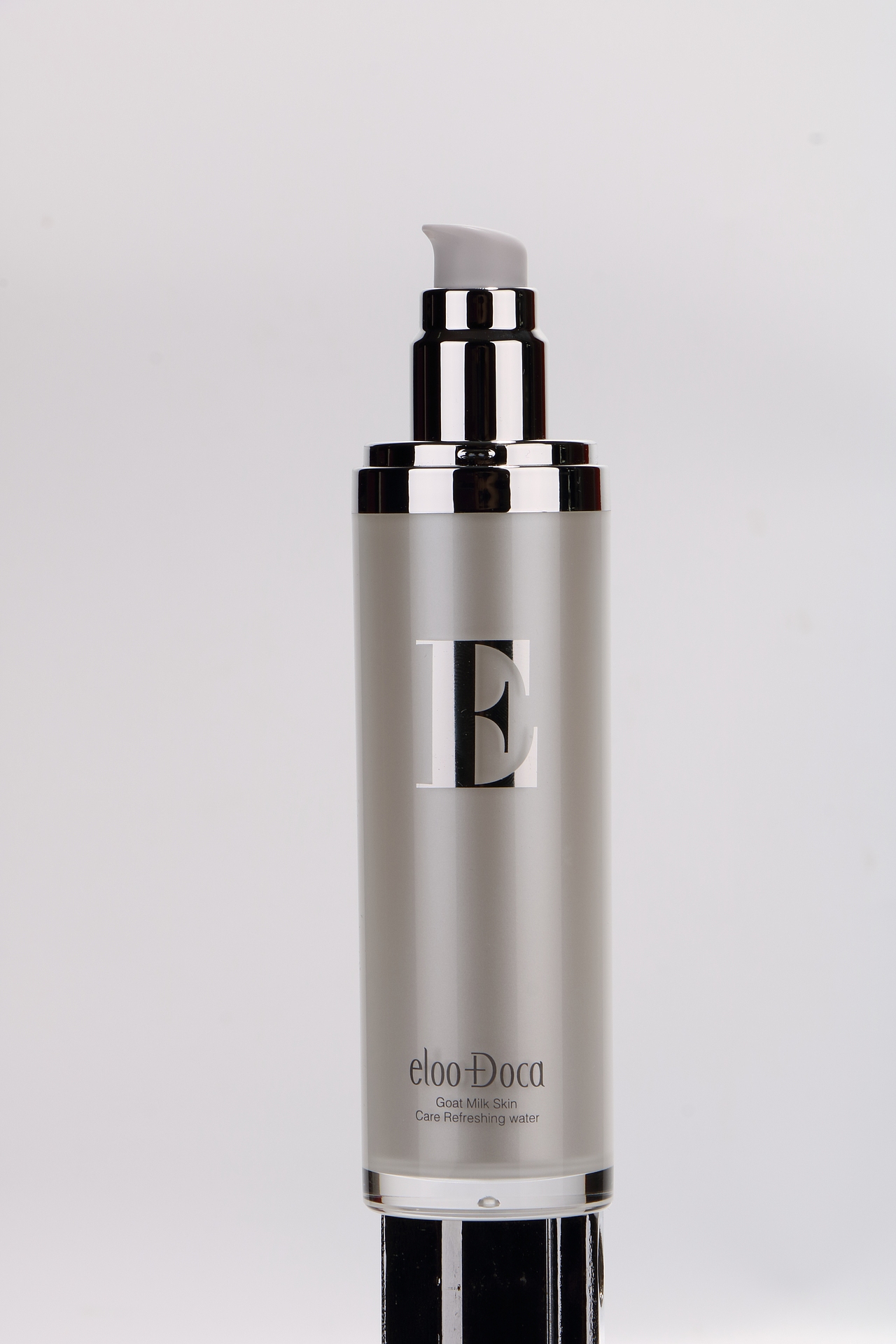 化妆品白色产品精修