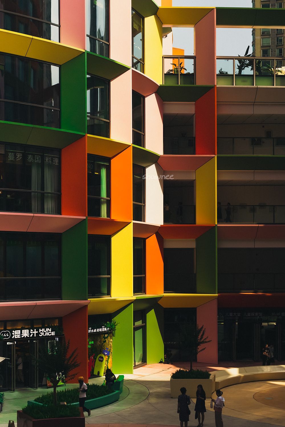 色彩以建筑的结合