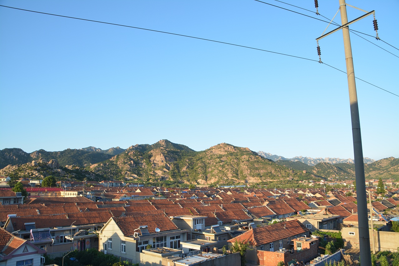 青岛 崂山脚下 村落晨雾