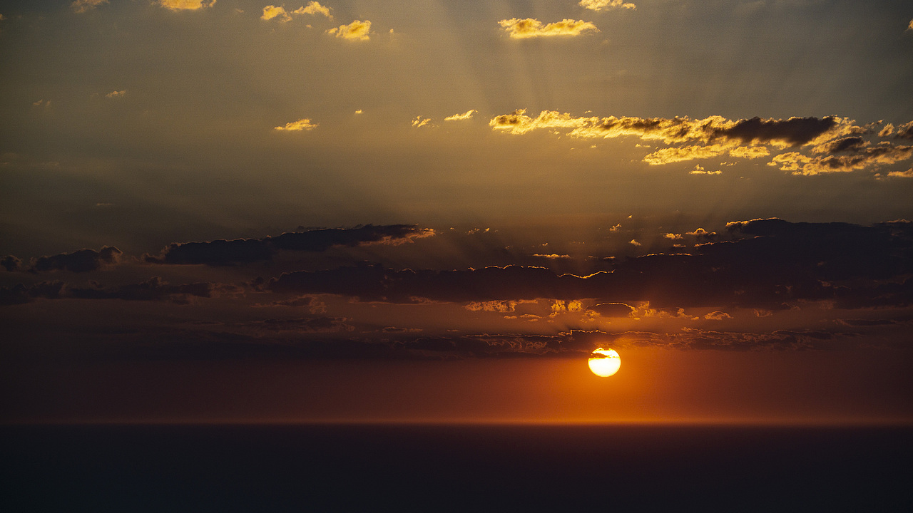 旅行记录-0910-泰山日出（图ZMjcwMzcwODAw） - 风光摄影 - 站酷设计师繁华乀原创素材 - 站酷ZCOOL