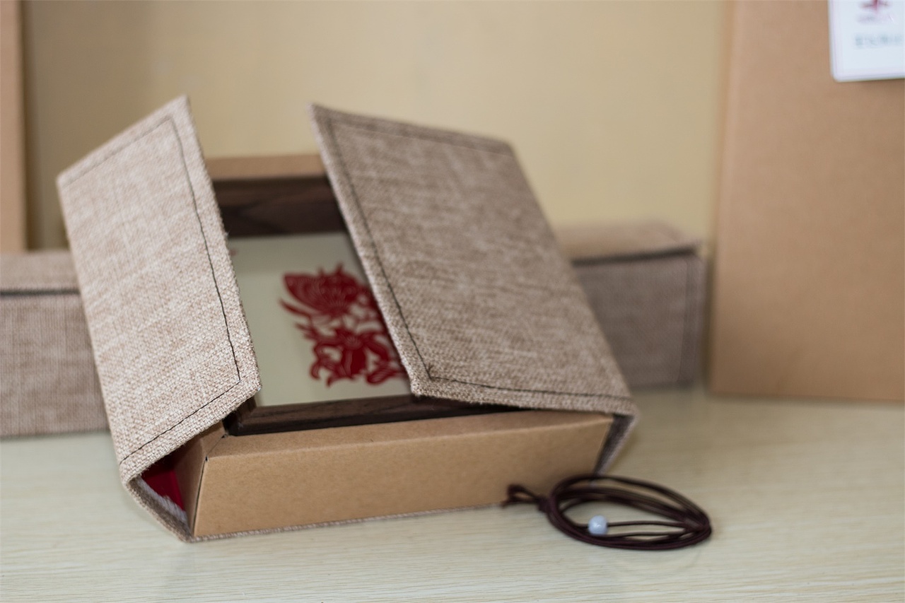 王飞剪纸 · “述”系列剪纸包装设计（图ZMTI0NzM4NzE2） - 包装 - 站酷设计师_HeAnn原创素材 - 站酷ZCOOL