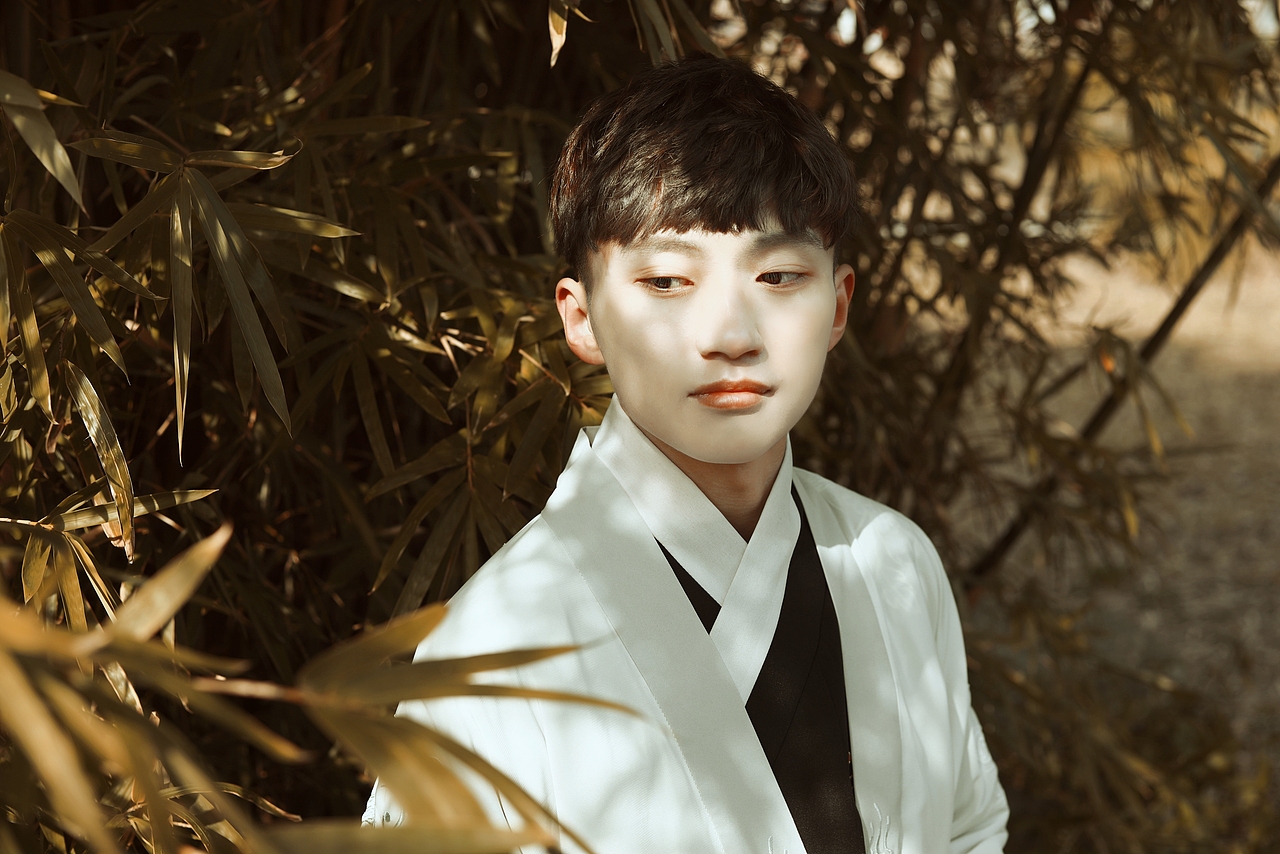 “秋风起兮白云飞，草木黄落兮雁南归”（图ZMTg1NTMwNzMy） - 人像摄影 - 站酷设计师笥方风霖原创素材 - 站酷ZCOOL