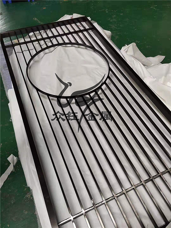 酒店会所黑钛不锈钢屏风 201点焊仿古铜金属镂空花格