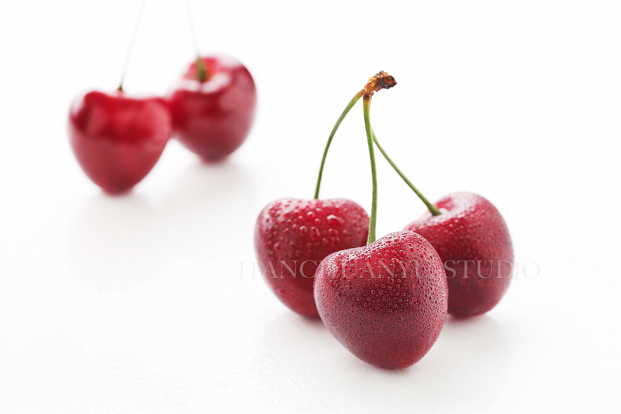 水果肖像之---樱桃:cherries:和蓝莓（图ZMTI0ODE0NjI0） - 产品摄影 - 站酷设计师川宇文创原创素材 - 站酷ZCOOL