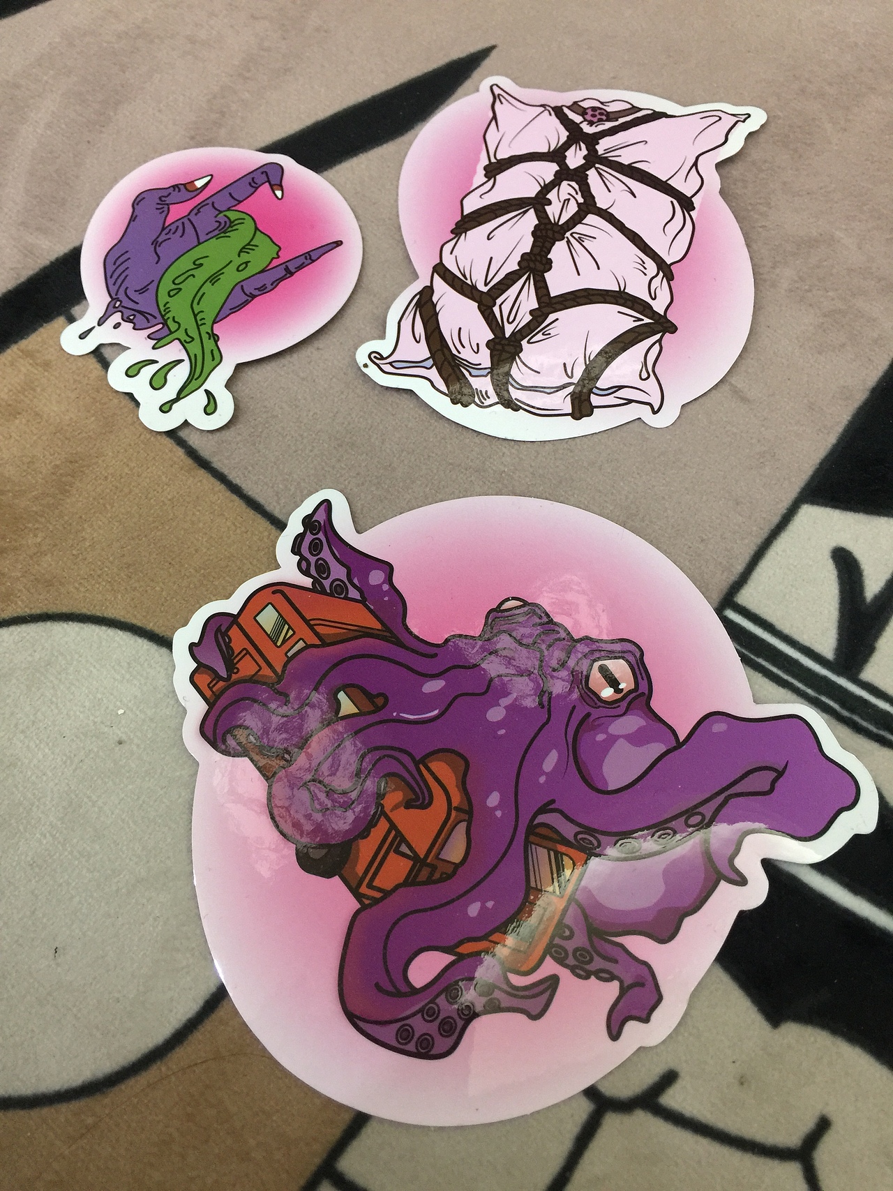 ZHWE STICKERS VOL1 贴纸（图ZMTUxMDE0NDcy） - 新锐潮流插画 - 站酷设计师ZHWE973原创素材 - 站酷ZCOOL