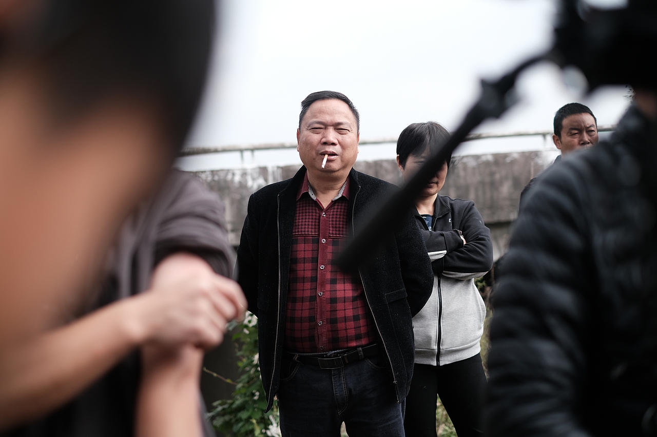 《乡医李晓正-剧照2》（图ZMjMxOTgzMTc2） - 人文/纪实摄影 - 站酷设计师六月爸爸原创素材 - 站酷ZCOOL