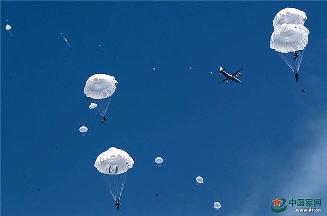 成雄海餐饮旗下阿味大虾火锅连锁品牌图库 - 设计网